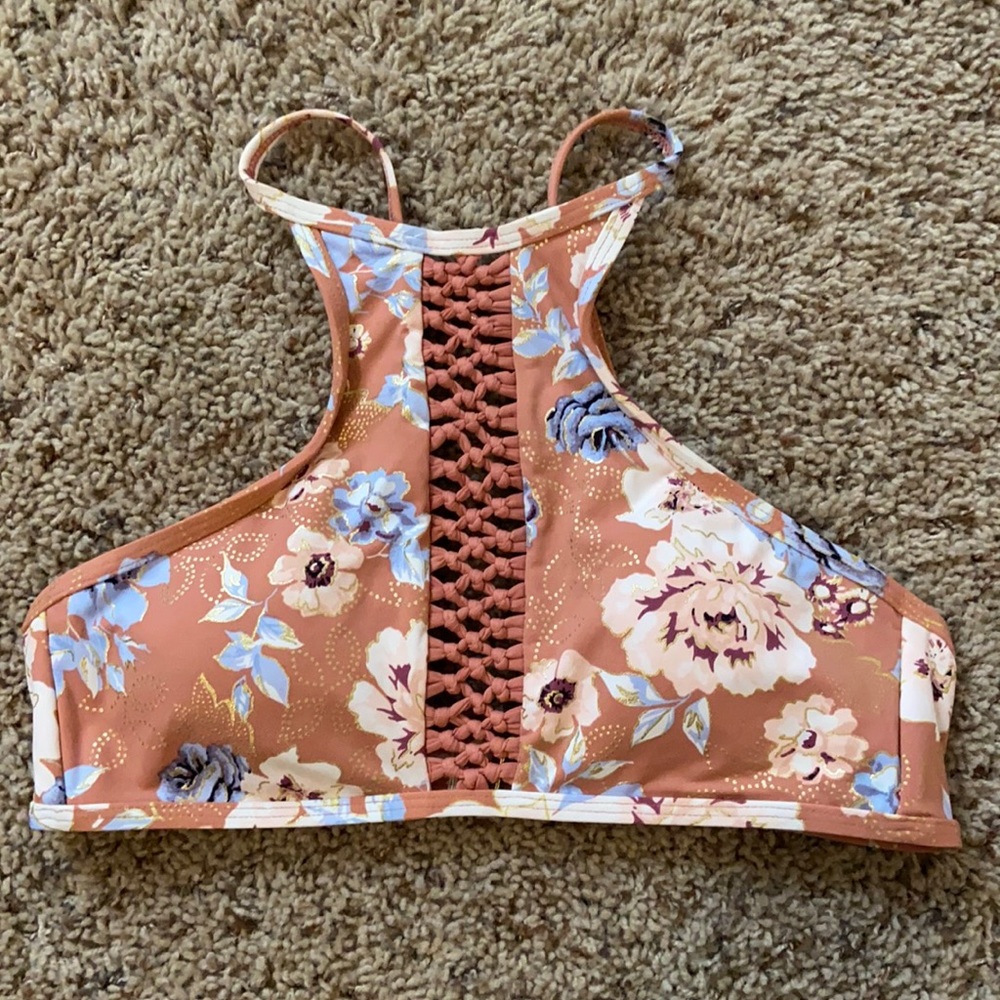 Cute Ambrielle bikini top